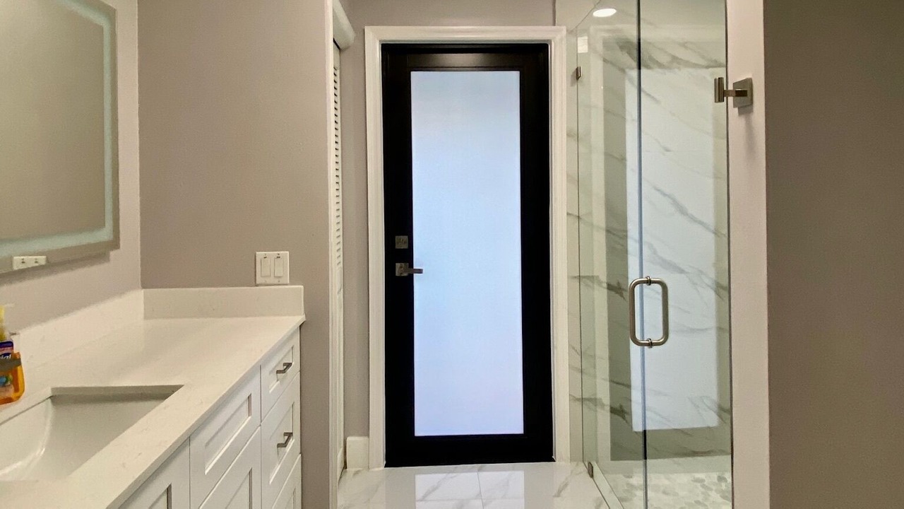 Photo of Bathroom in Greenview Shores