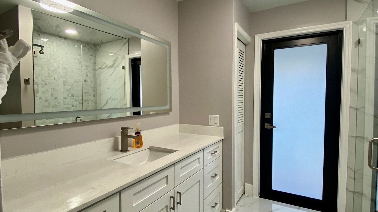 Photo of Bathroom in Greenview Shores