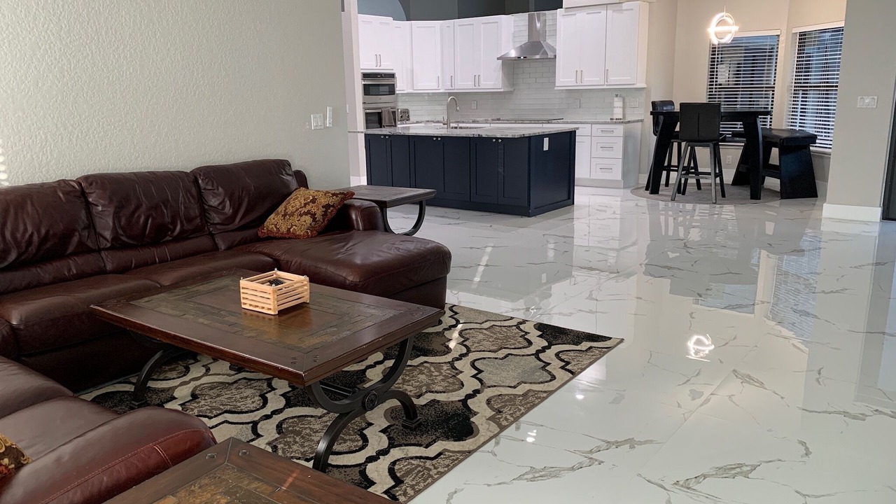 Photo of Livingroom in Greenview Shores