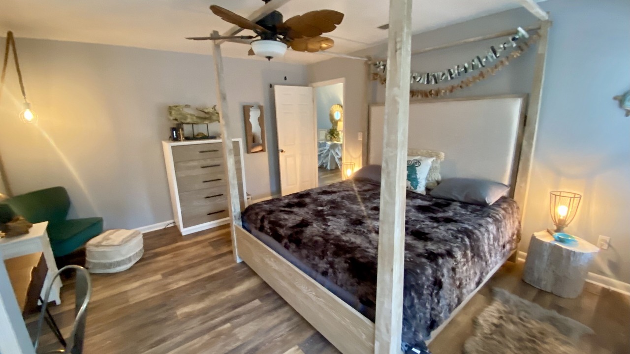 Photo of Bedroom in Live Oak