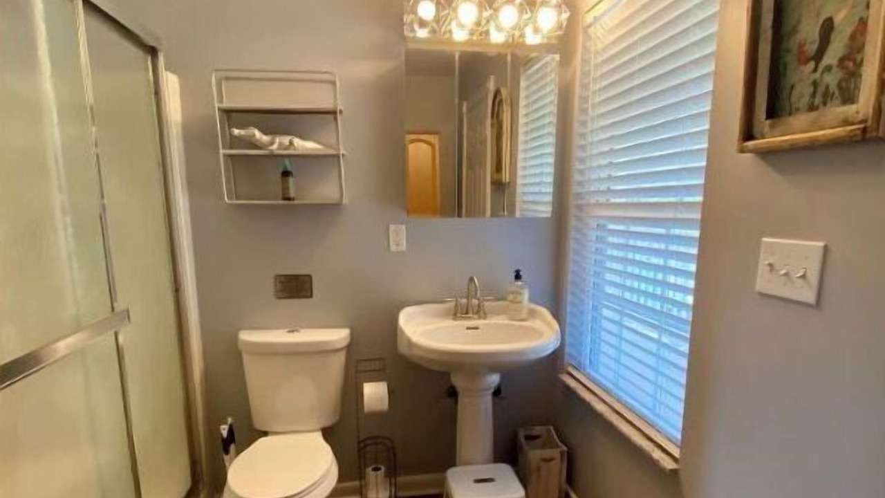 Photo of Bathroom in Live Oak