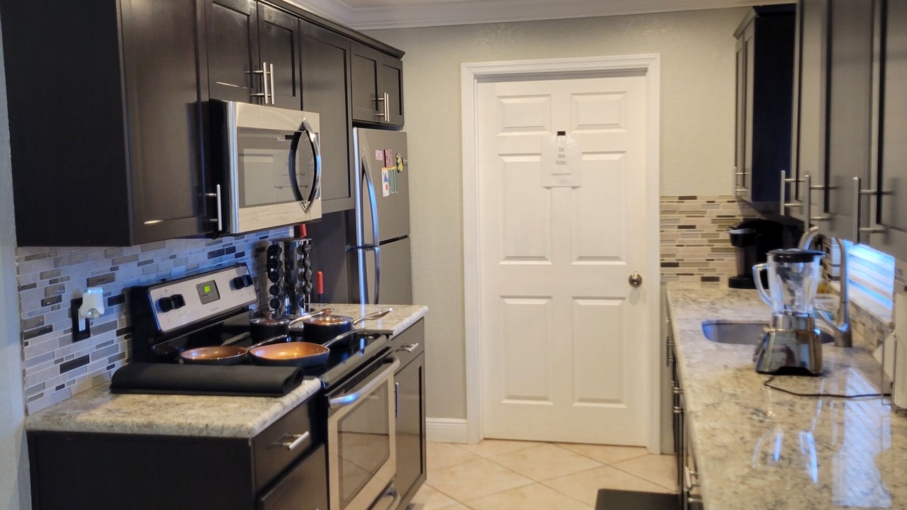 Photo of Kitchen in Lauderhill