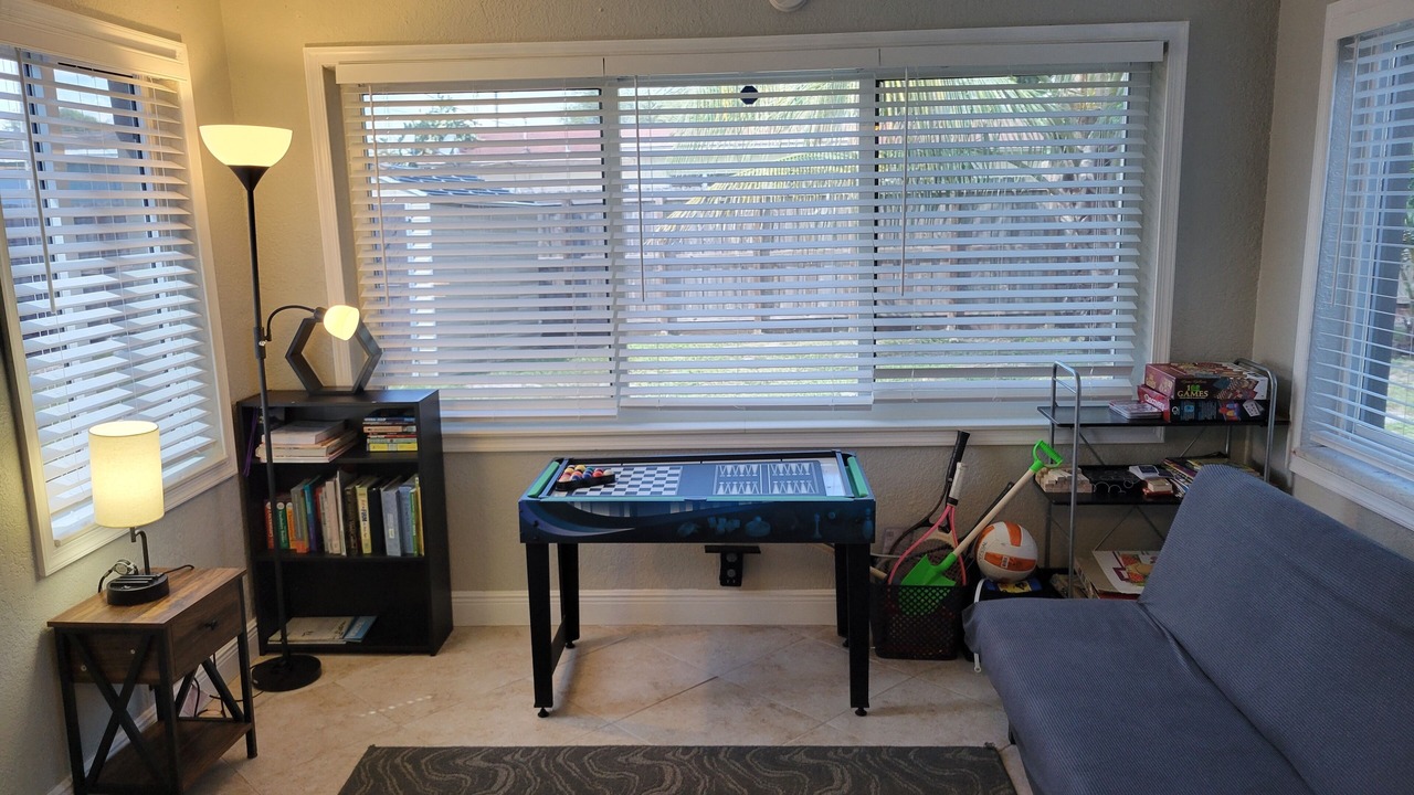 Photo of Bedroom in Lauderhill