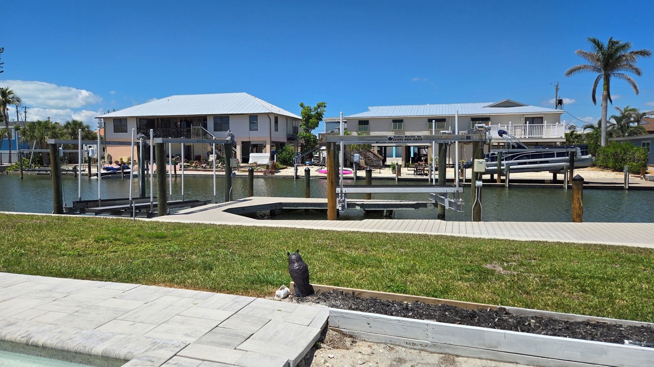 Photo of Outdoor in Mid Island