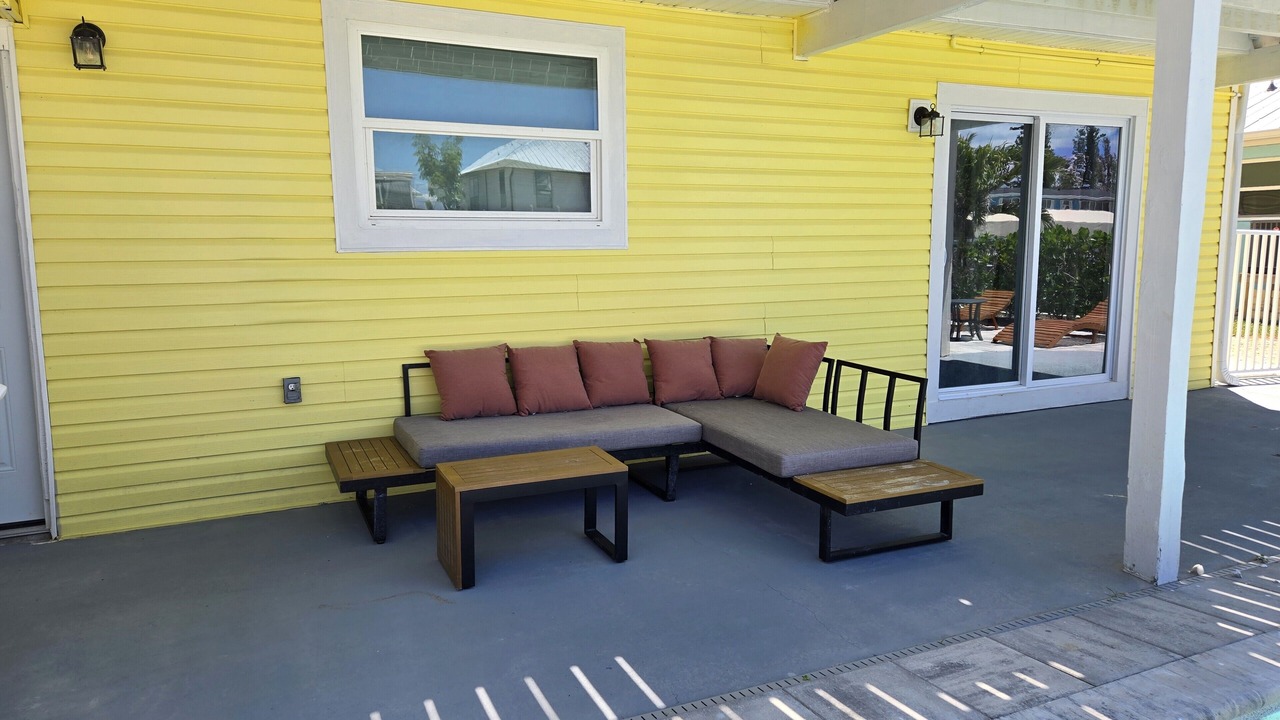 Photo of Outdoor in Mid Island