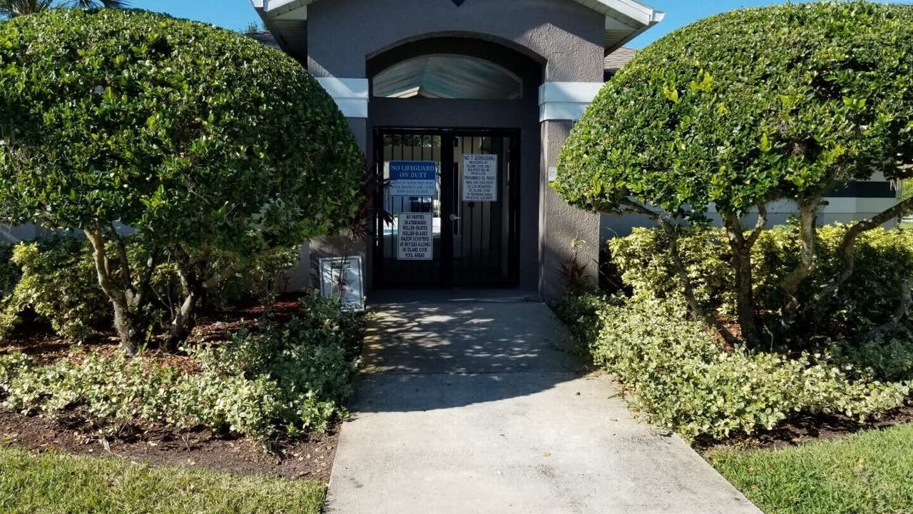 Photo of Outdoor in Meadow Woods