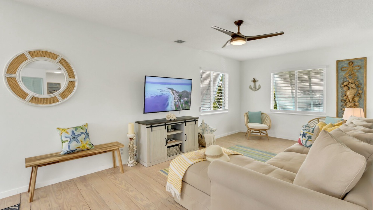 Photo of Livingroom in Key West