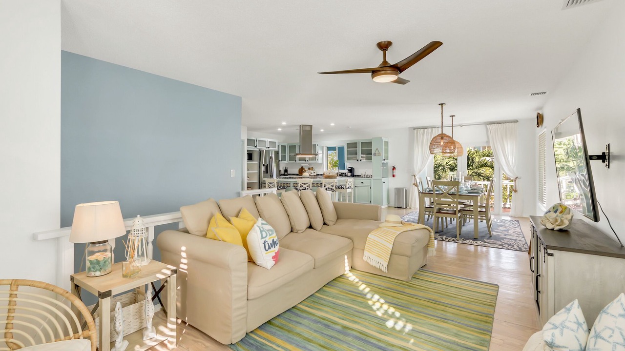 Photo of Livingroom in Key West