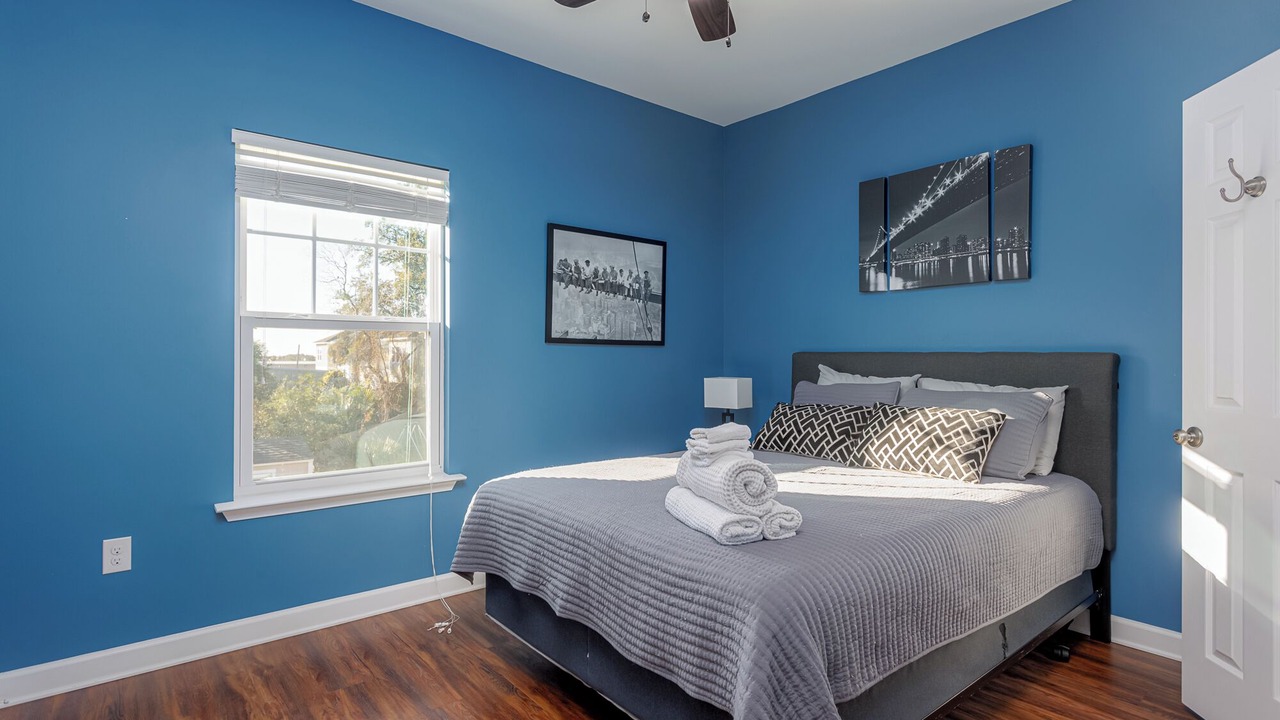 Photo of Bedroom in Downtown