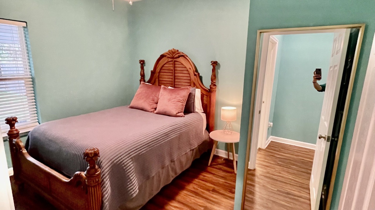 Photo of Bedroom in Downtown