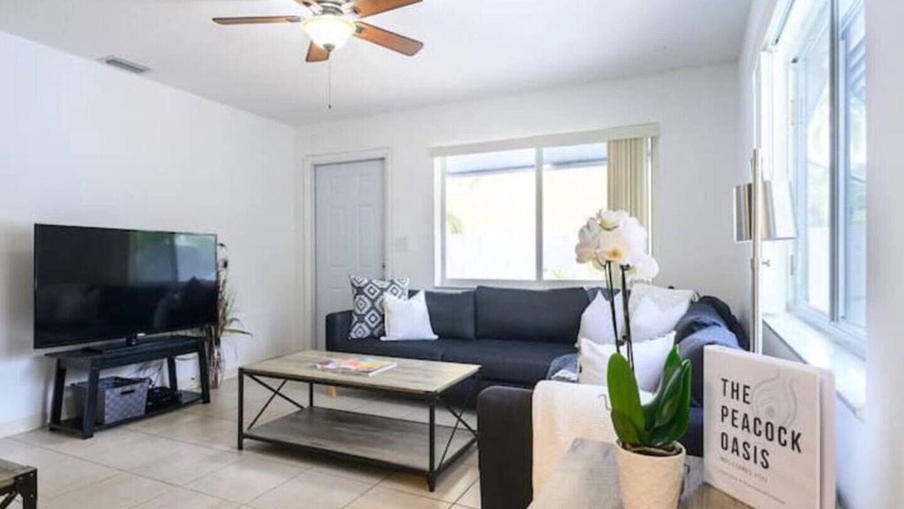 Photo of Bedroom in River Oaks