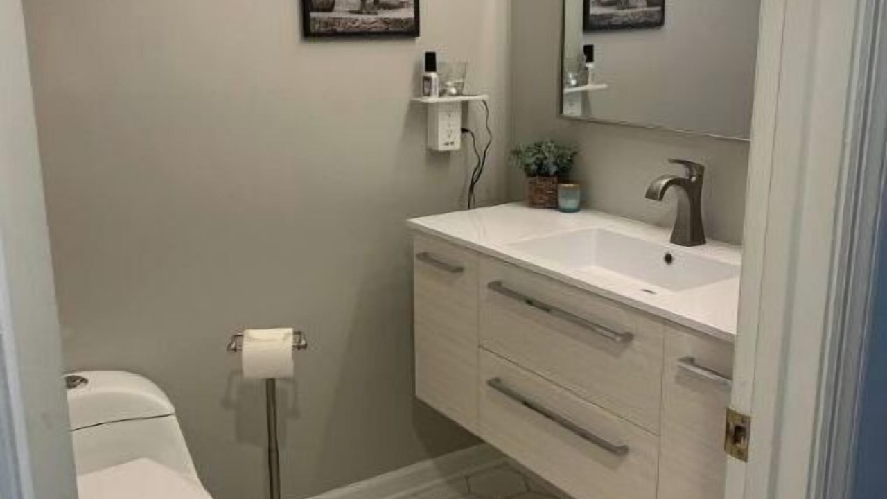 Photo of Bathroom in Auburn
