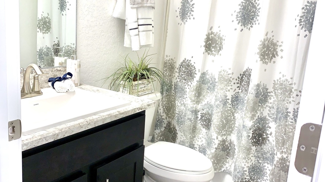 Photo of Bathroom in Jacarandas