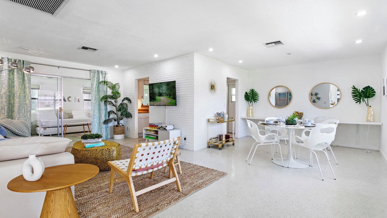 Photo of Livingroom in Florida North Atlantic Coast