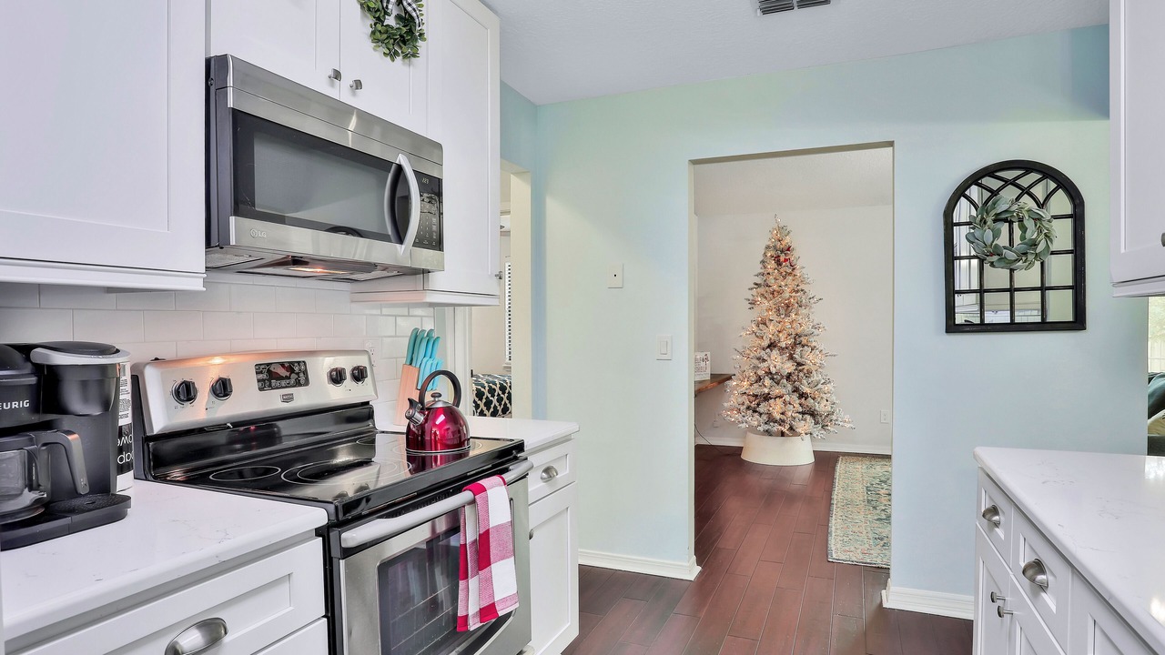 Photo of Kitchen in Doctors Inlet