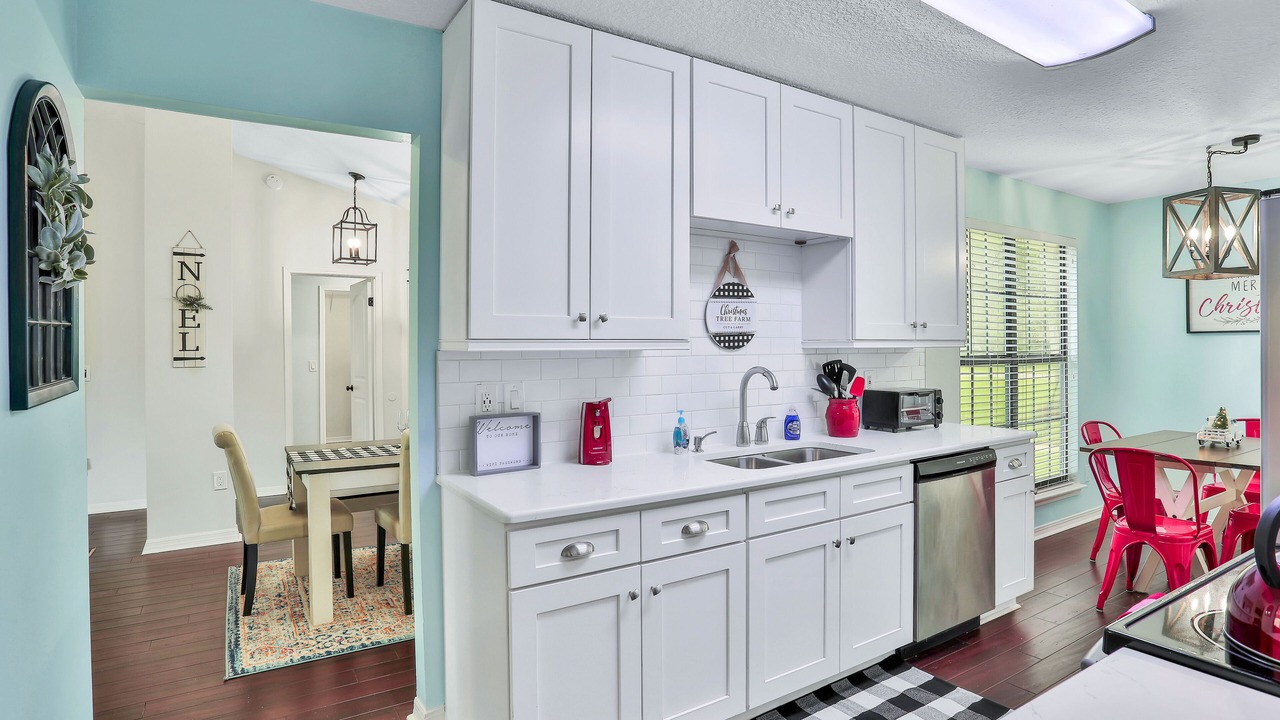 Photo of Kitchen in Doctors Inlet