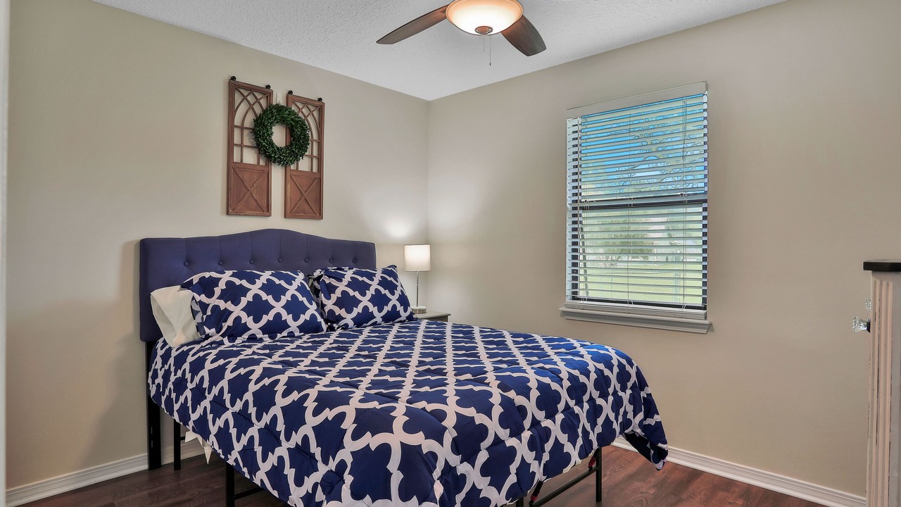 Photo of Bedroom in Doctors Inlet