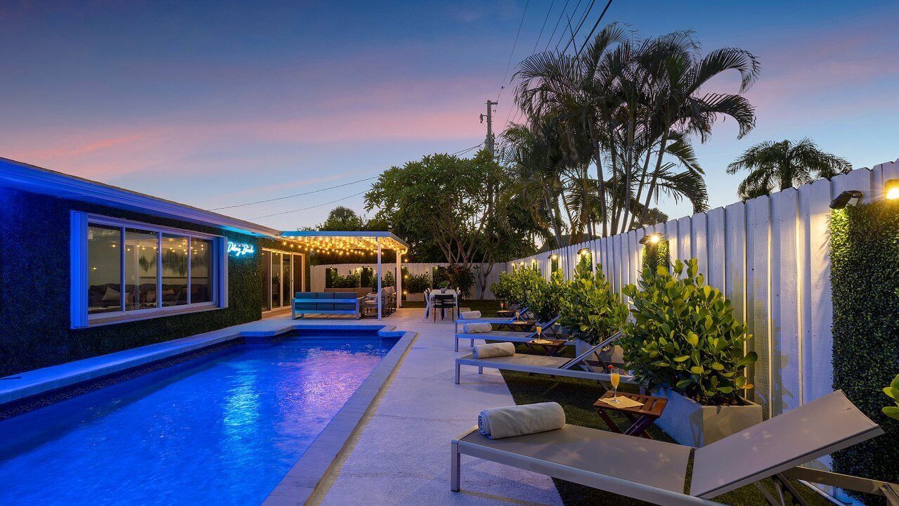 Photo of Outdoor in Tropic Palms