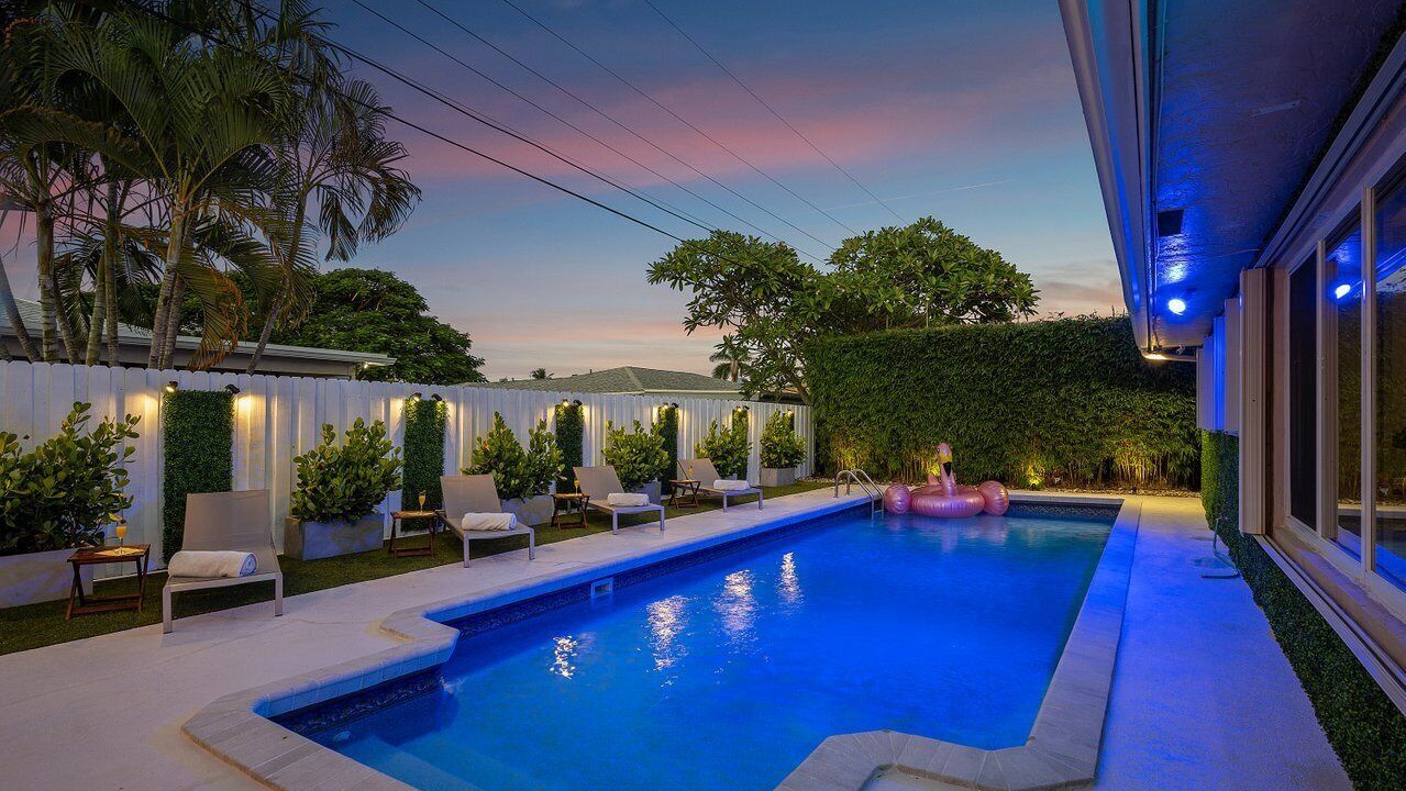 Photo of Outdoor in Tropic Palms