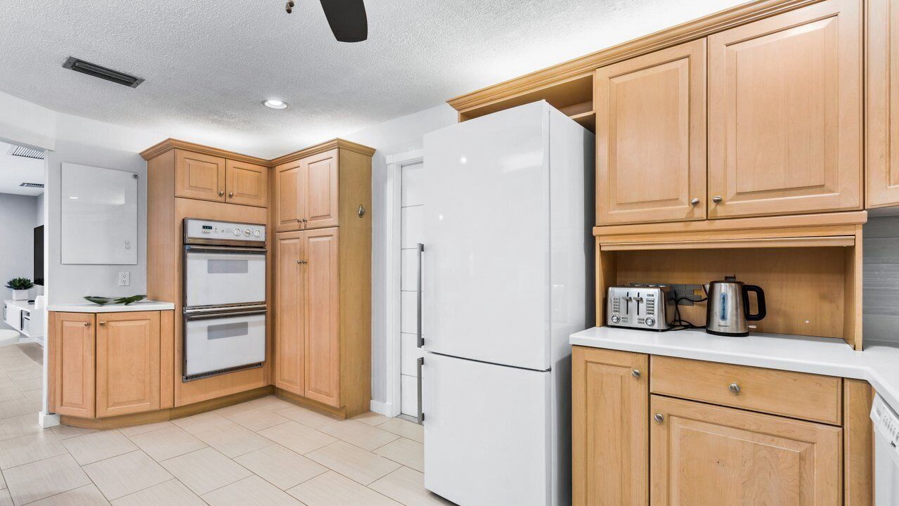 Photo of Kitchen in Tropic Palms