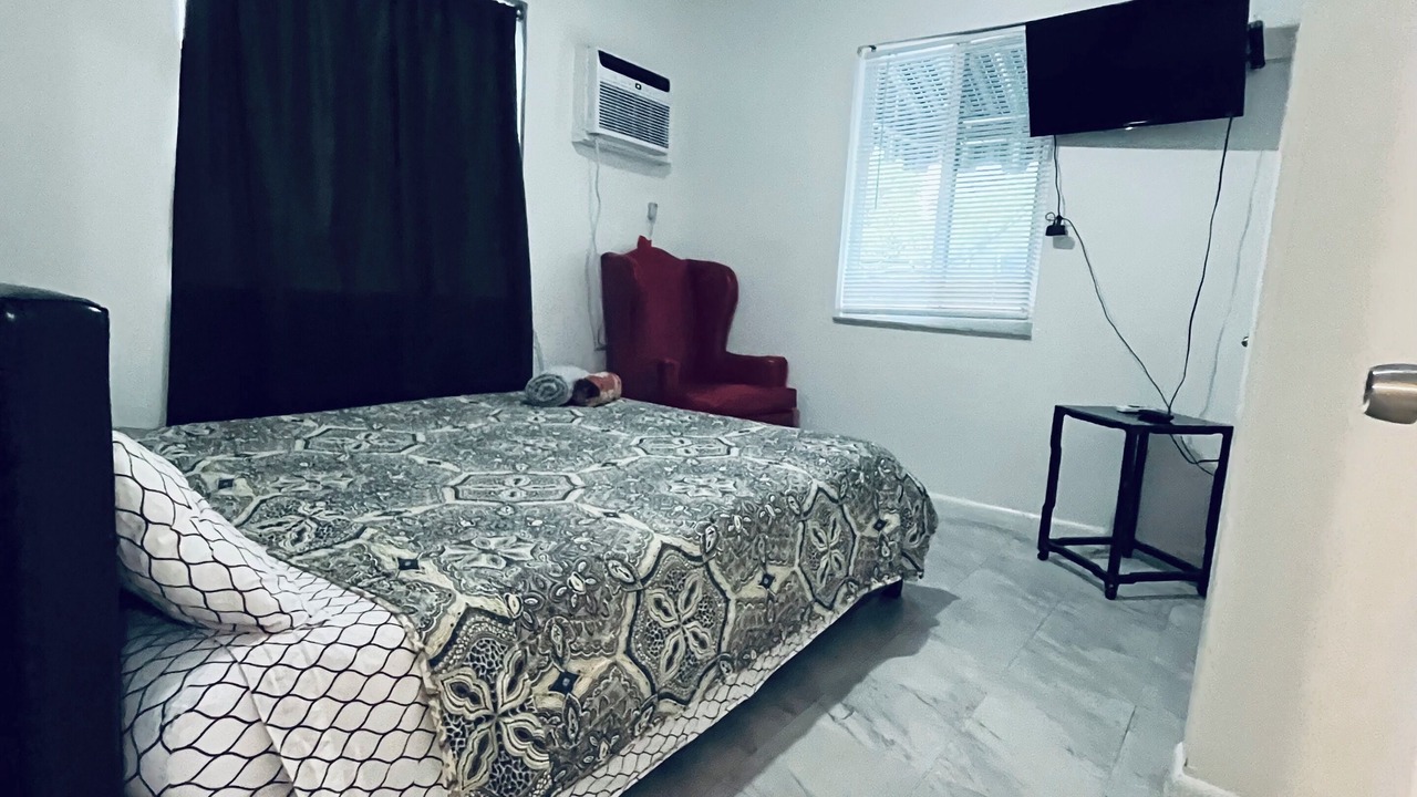 Photo of Bedroom in Overtown