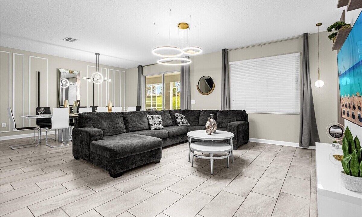 Photo of Livingroom in Davenport