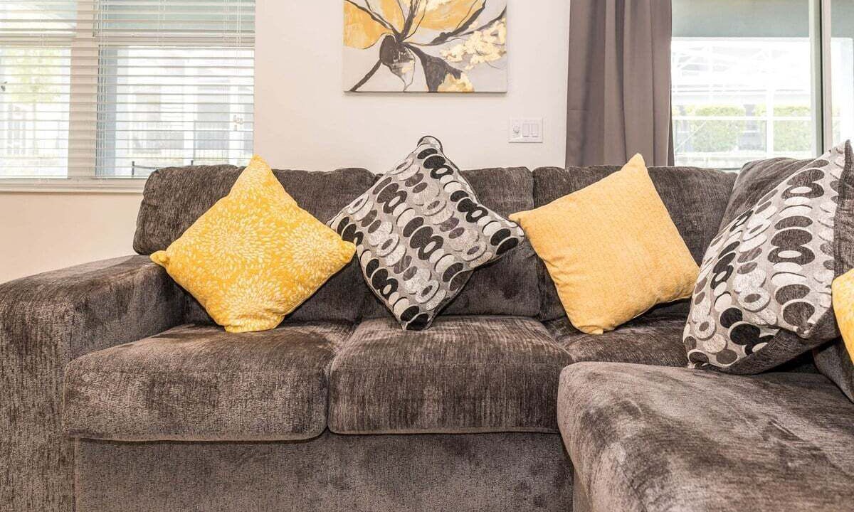 Photo of Livingroom in Davenport