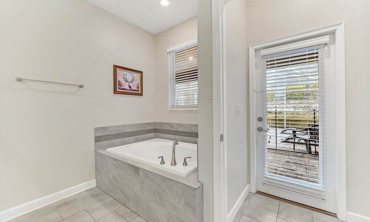 Photo of Bathroom in Davenport