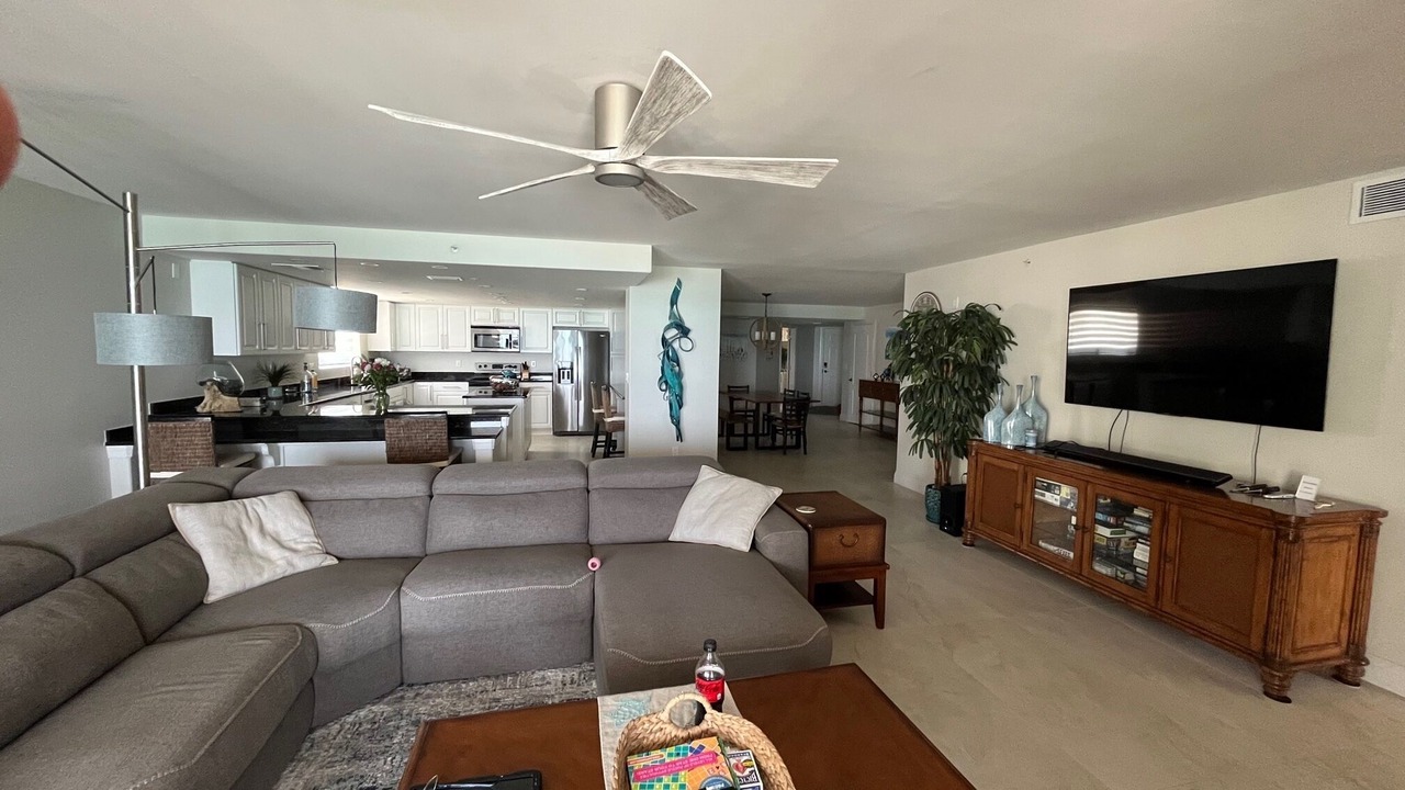 Photo of Livingroom in Englewood