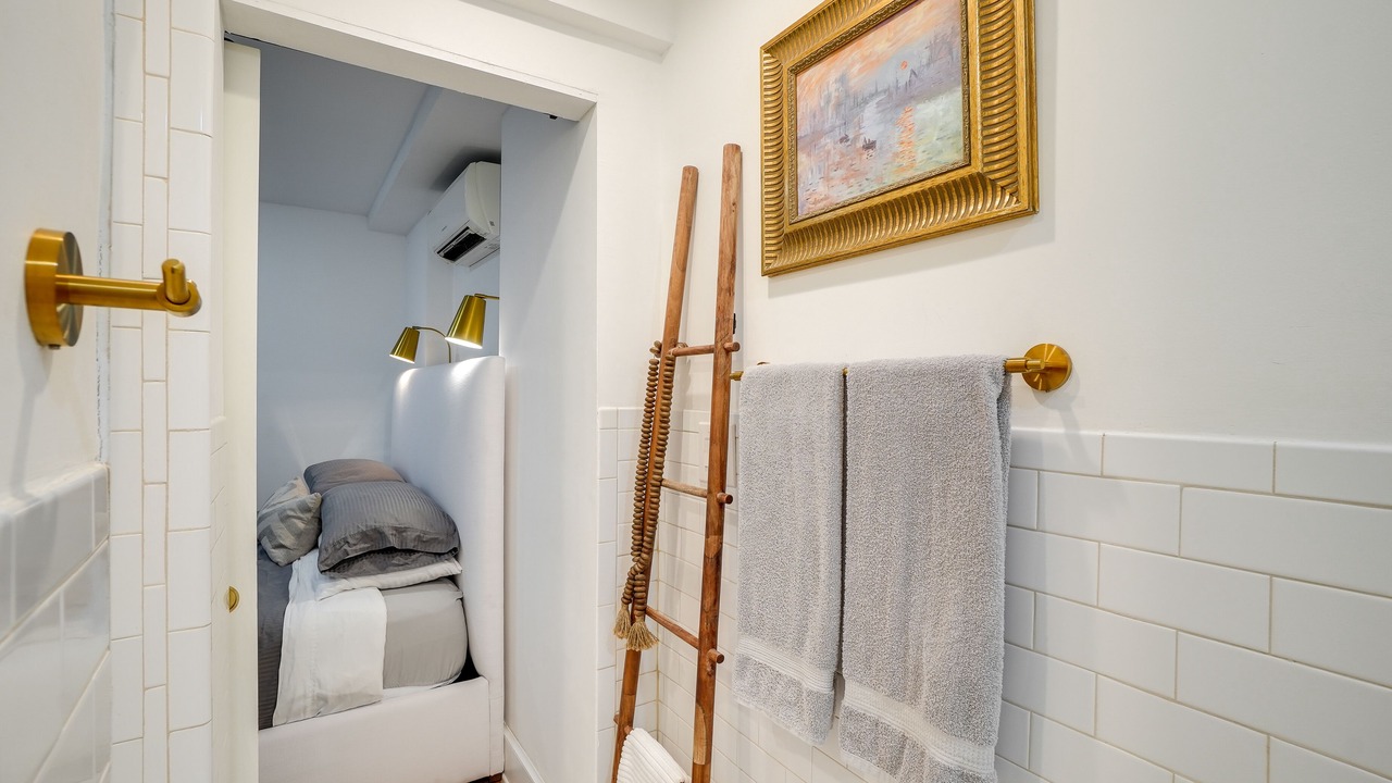 Photo of Bedroom in Beach Park