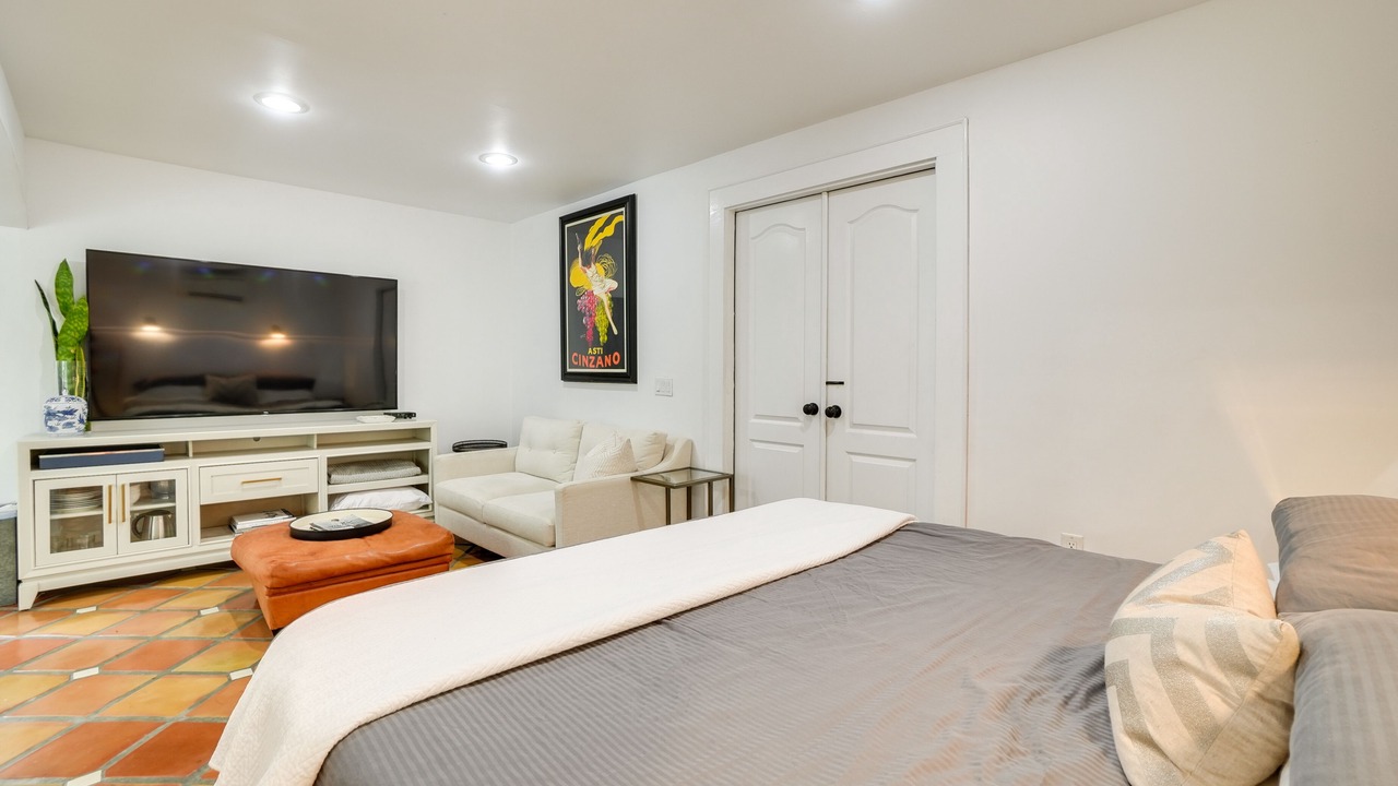 Photo of Bedroom in Beach Park