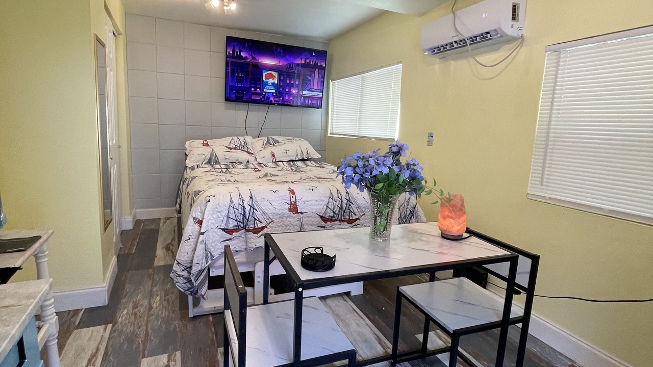 Photo of Bedroom in Mango Groves
