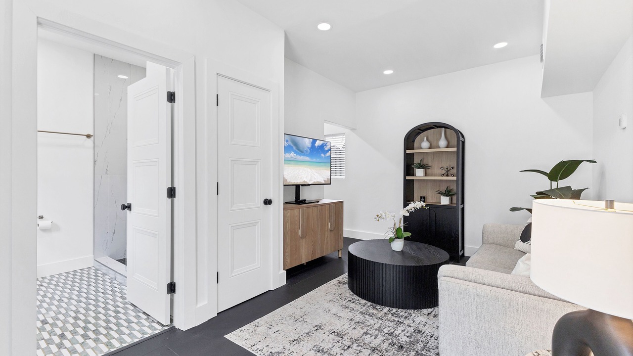 Photo of Livingroom in Davis Islands