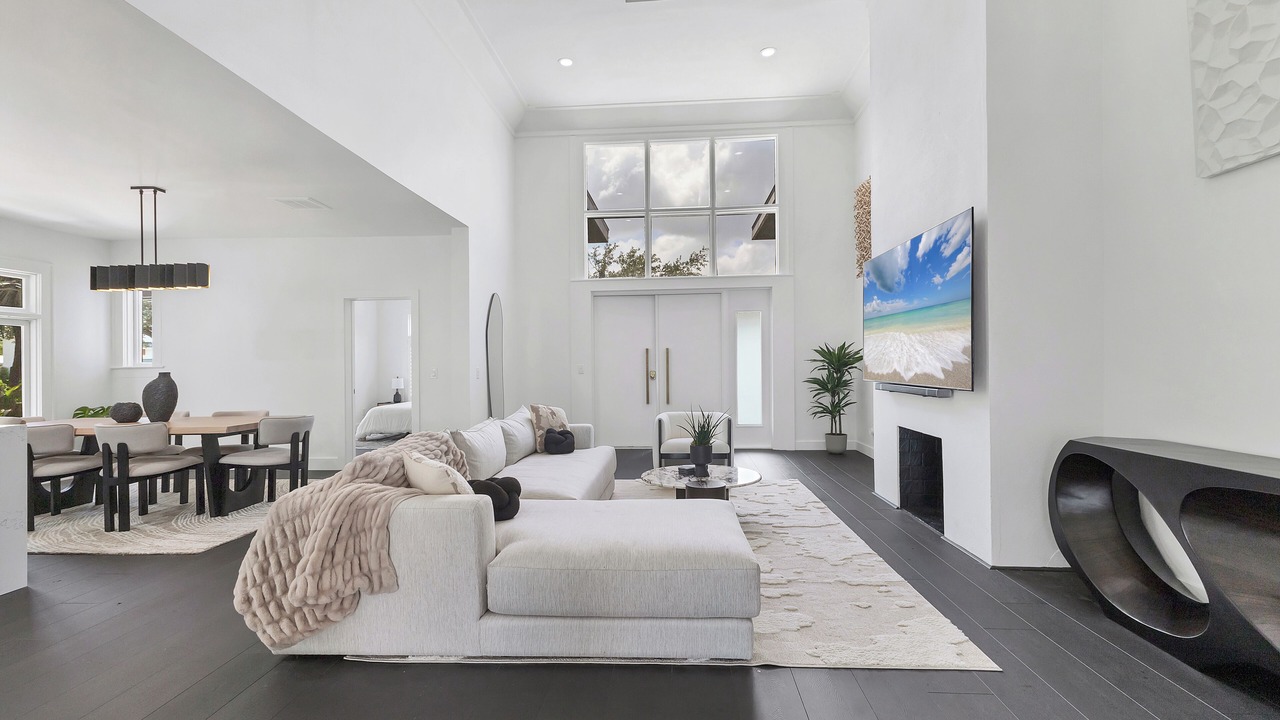 Photo of Livingroom in Davis Islands