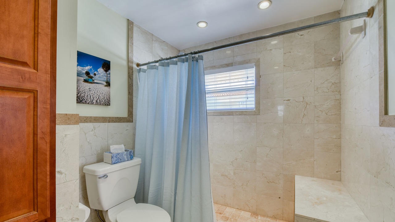 Photo of Bathroom in Cocoa Isles