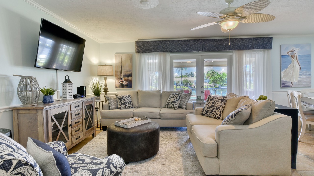 Photo of Livingroom in Cocoa Isles