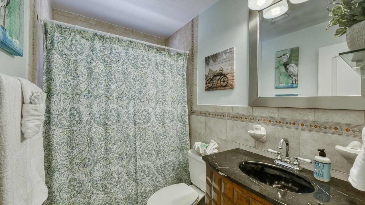 Photo of Bathroom in Cocoa Isles