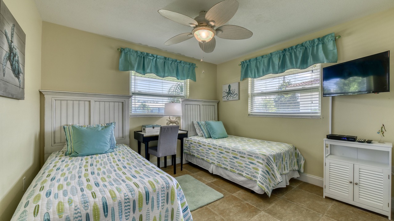 Photo of Bedroom in Cocoa Isles