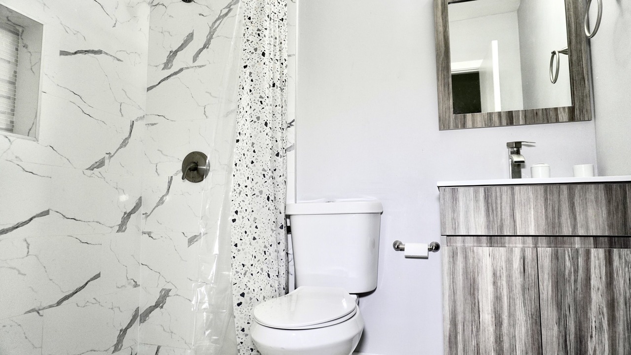 Photo of Bathroom in Flagami