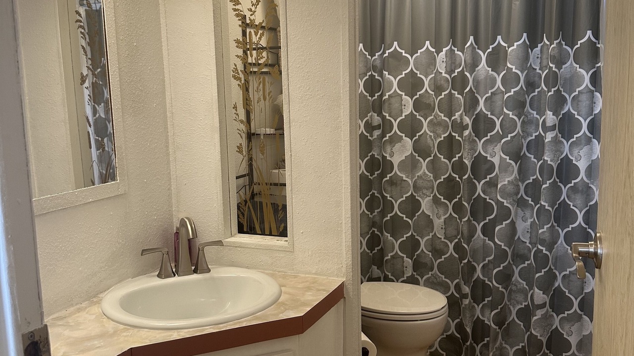 Photo of Bathroom in Buckhead Ridge