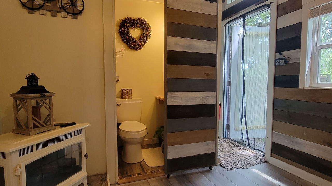 Photo of Bathroom in Live Oak