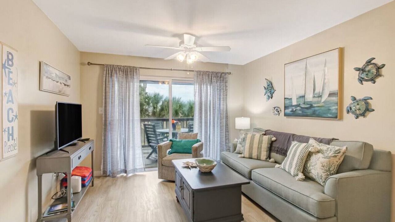 Photo of Livingroom in Fernandina Beach