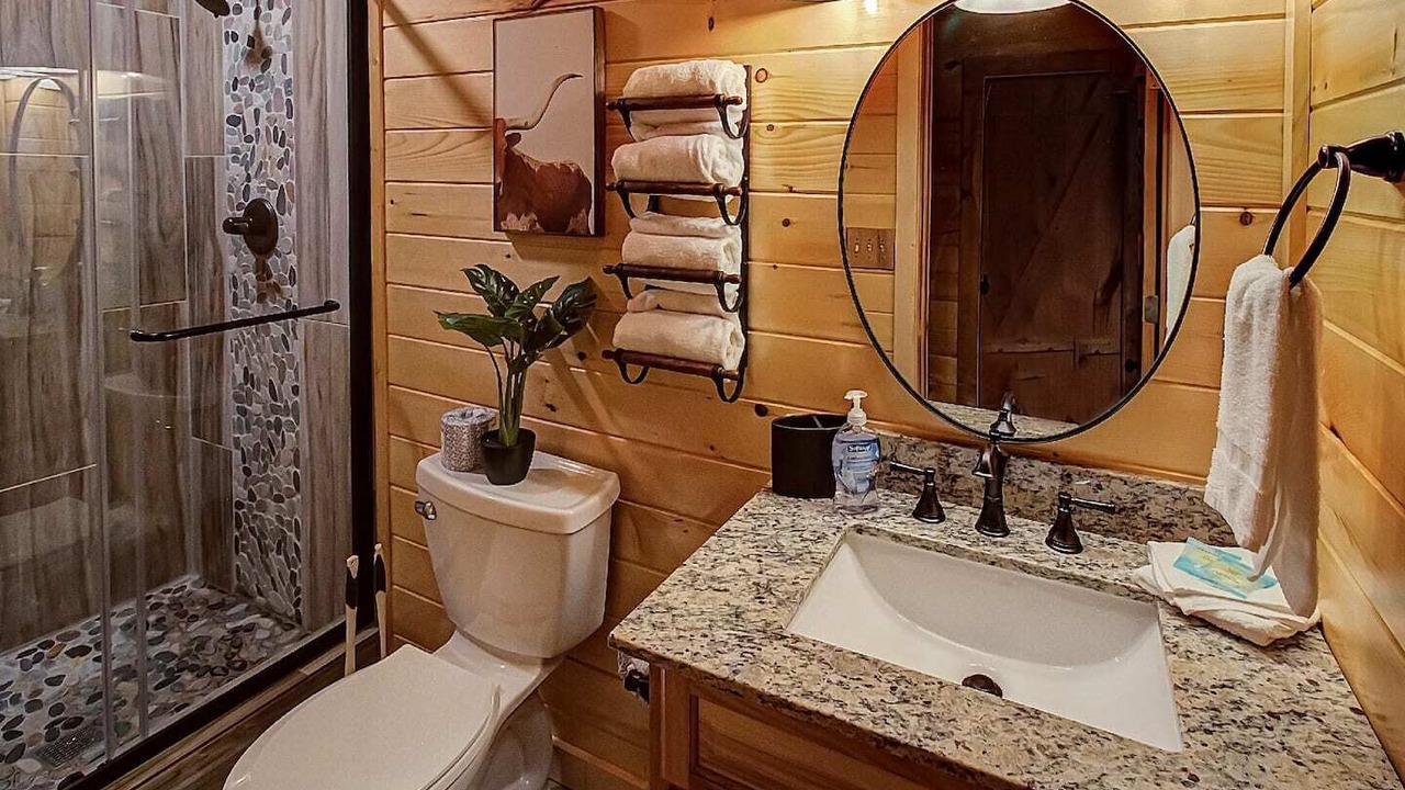 Photo of Bathroom in Sevierville