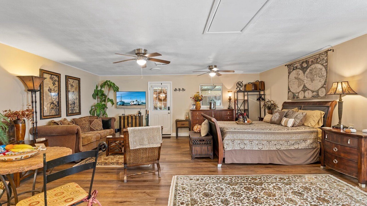 Photo of Bedroom in College Park