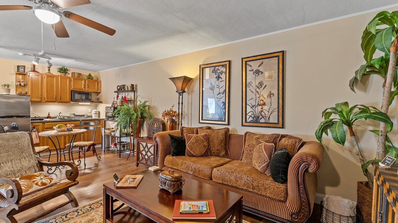 Photo of Livingroom in College Park