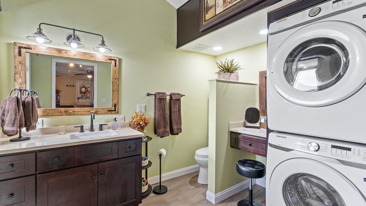 Photo of Bathroom in College Park