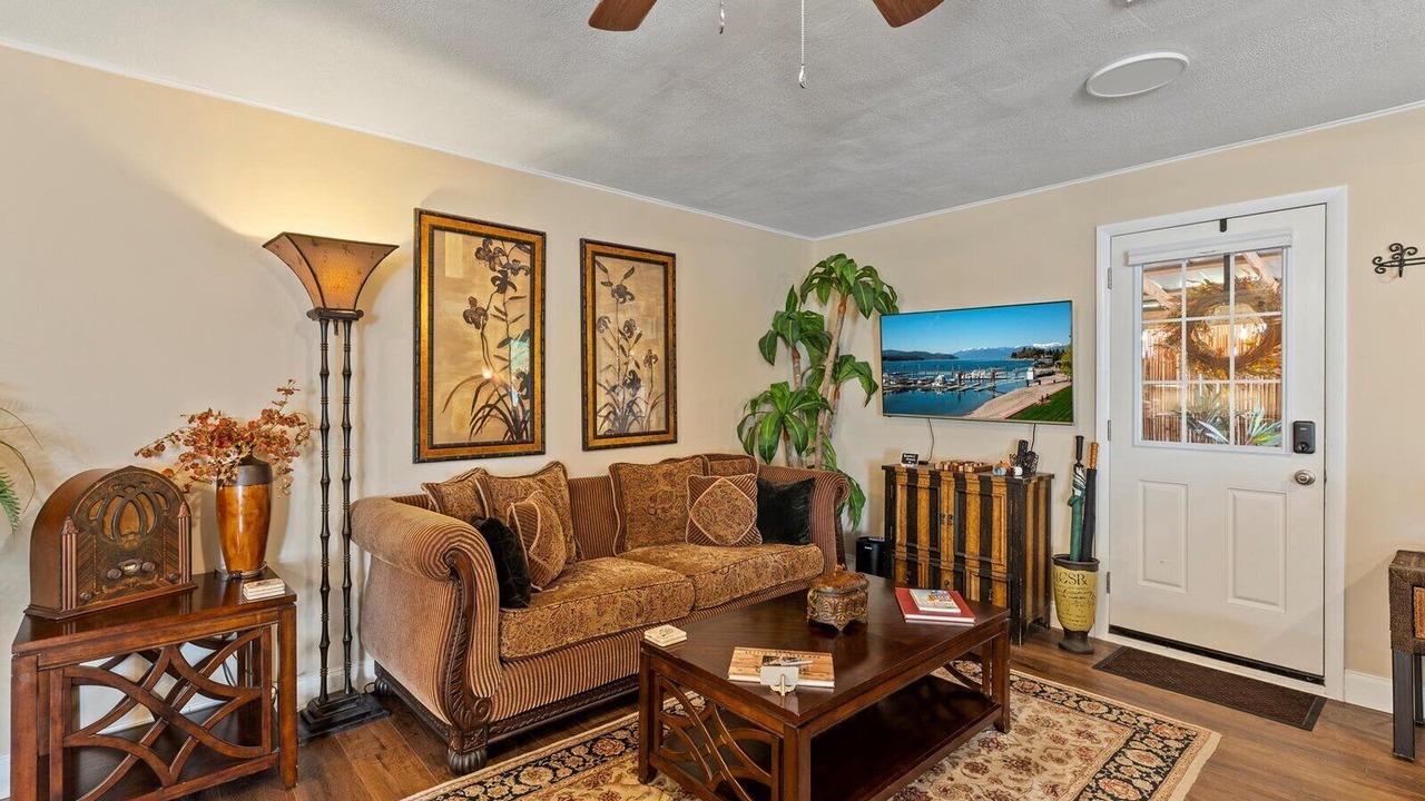 Photo of Livingroom in College Park