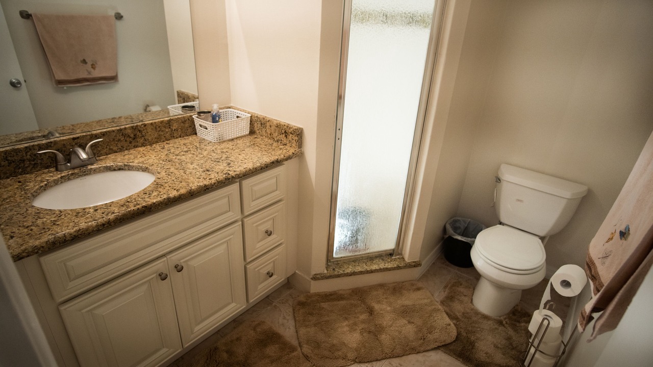 Photo of Bathroom in Fairvilla
