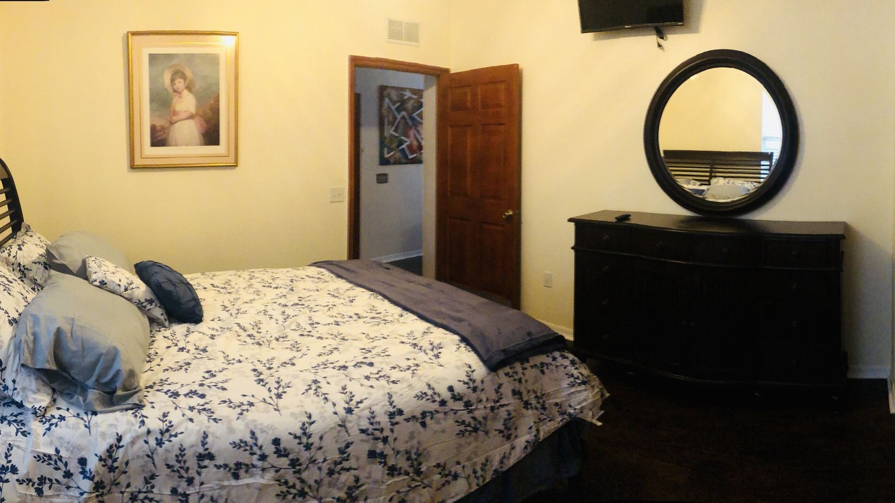 Photo of Bedroom in Lake Magdalene