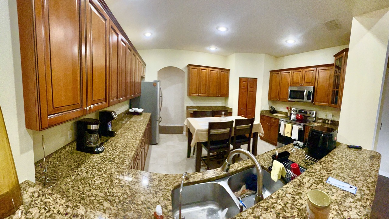 Photo of Kitchen in Lake Magdalene